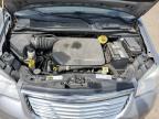 2014 Chrysler Town & Country Touring zu verkaufen in Elgin, IL - Side