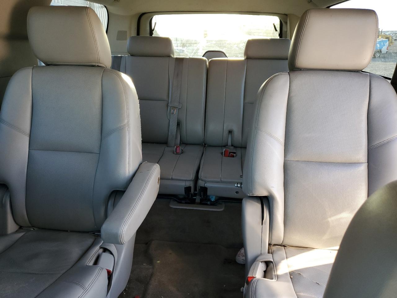 2012 GMC Yukon Xl K1500 Slt VIN: 1GKS2KE72CR219552 Lot: 52360425