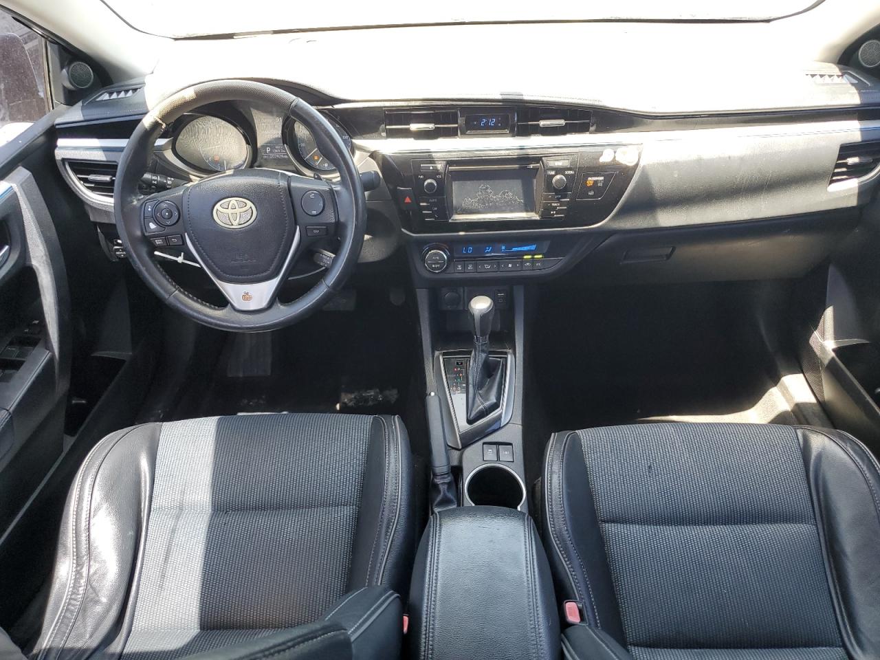 2015 Toyota Corolla L VIN: 5YFBURHE3FP246380 Lot: 55157345