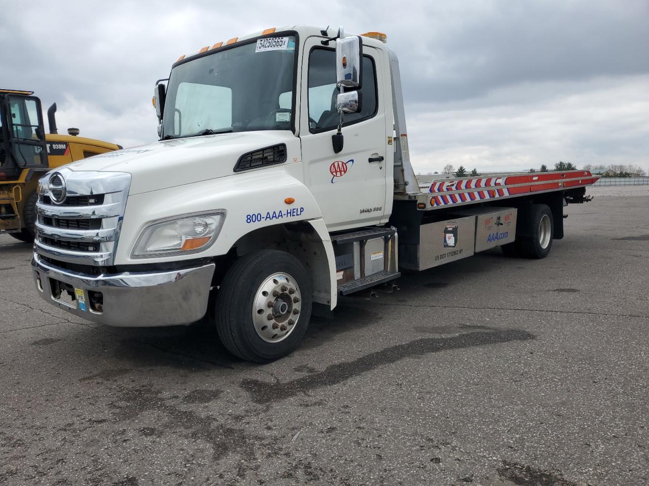 2014 Hino 258/268 for Sale in Ham Lake, MN - Front End