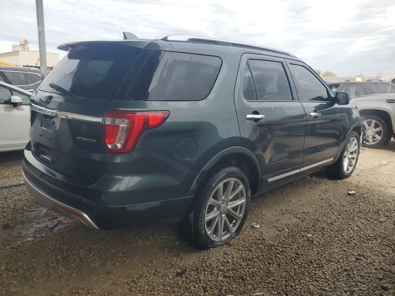 2016 Ford Explorer - Image 3