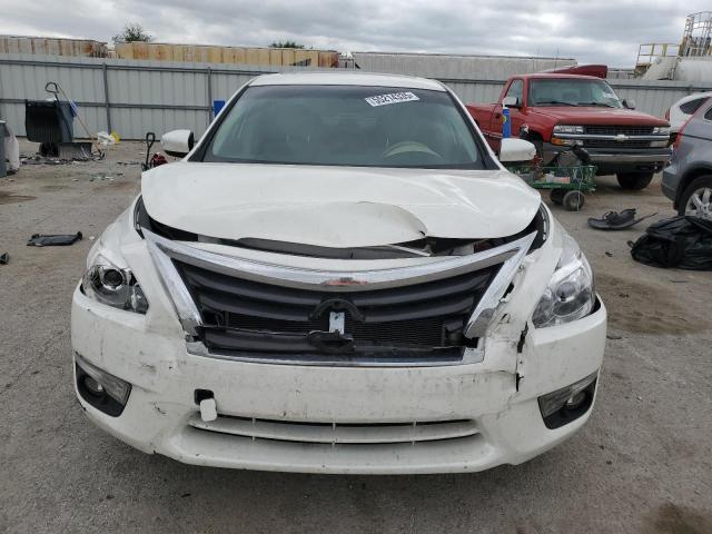 Sedans NISSAN ALTIMA 2013 Biały