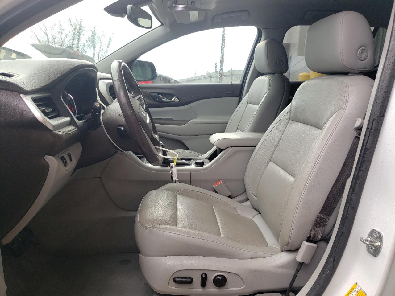 2019 GMC Acadia - Image 7