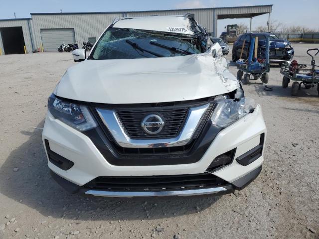  NISSAN ROGUE 2018 Белы