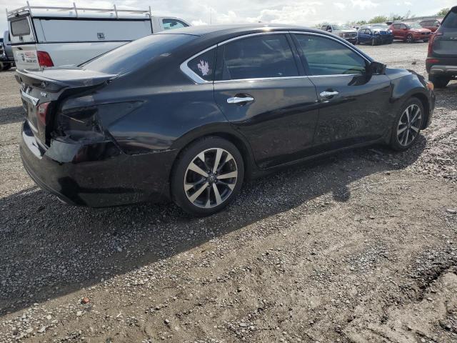  NISSAN ALTIMA 2017 Czarny