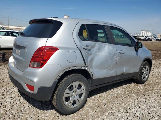  CHEVROLET TRAX 2018 Srebrny