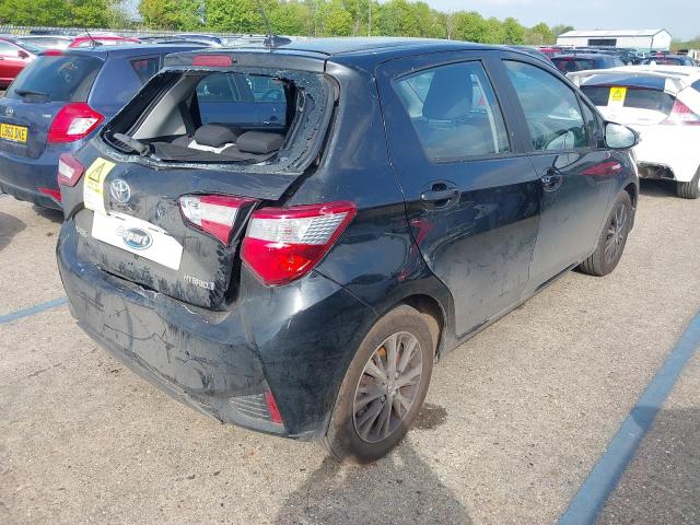 2019 TOYOTA YARIS ICON