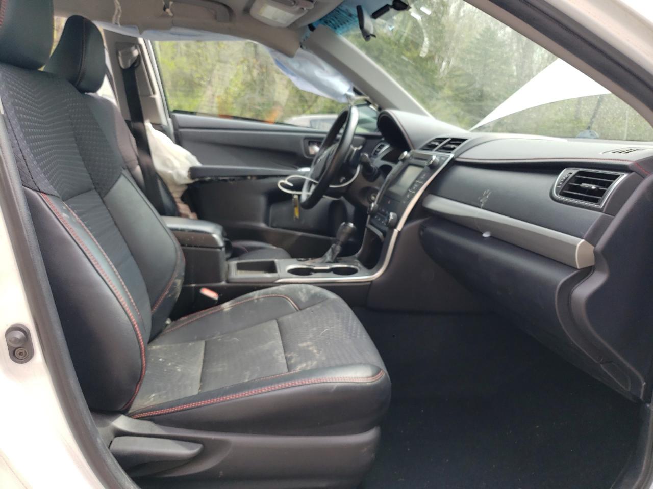 2015 Toyota Camry Le VIN: 4T1BF1FK1FU109621 Lot: 54108335