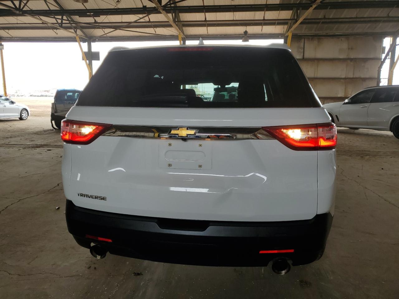 1GNERFKW0JJ257274 2018 Chevrolet Traverse Ls