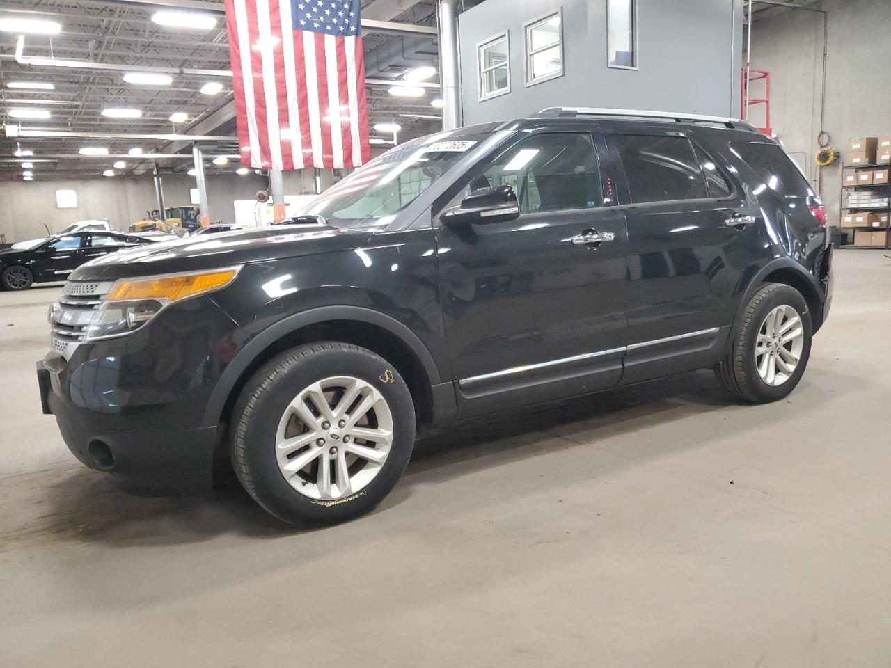 2013 Ford Explorer Xlt for Sale in Blaine, MN - Rear End