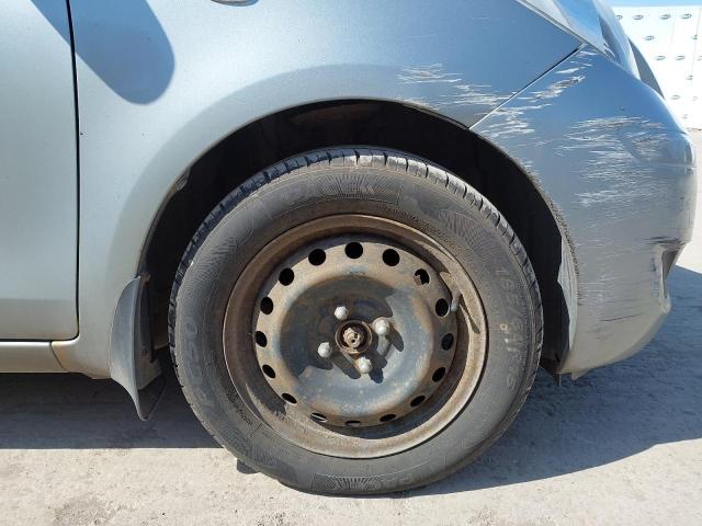 2010 TOYOTA YARIS T2 V