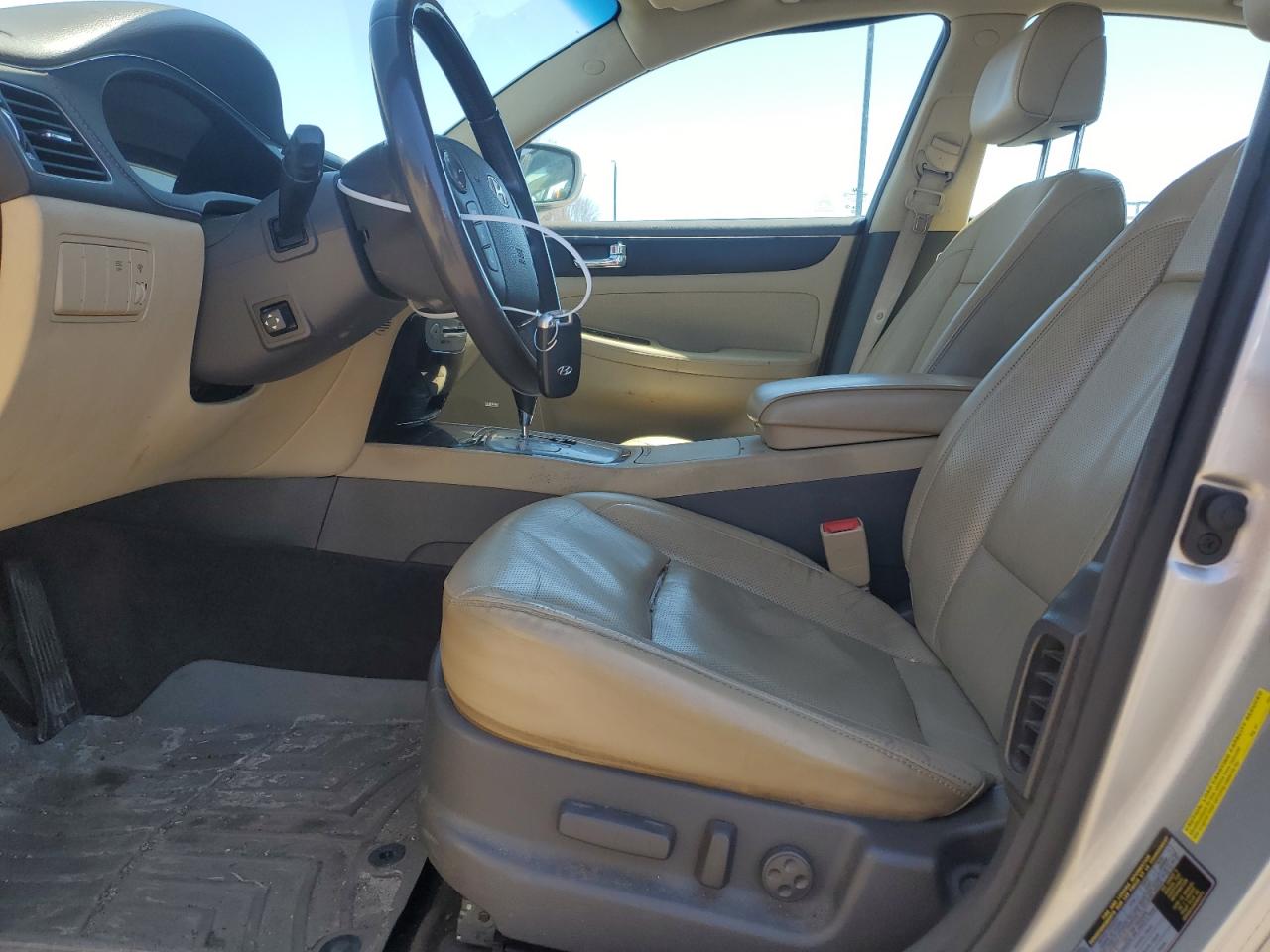2011 Hyundai Genesis 3.8L VIN: KMHGC4DE5BU117468 Lot: 51826975