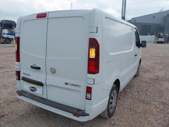 2015 VAUXHALL VIVARO 270