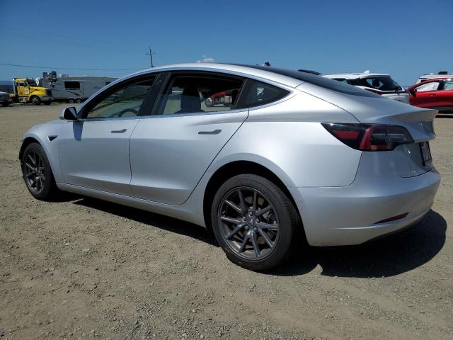  TESLA MODEL 3 2018 Сріблястий