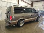 Franklin, WI에서 판매 중인 2000 Chevrolet Astro  - Front End