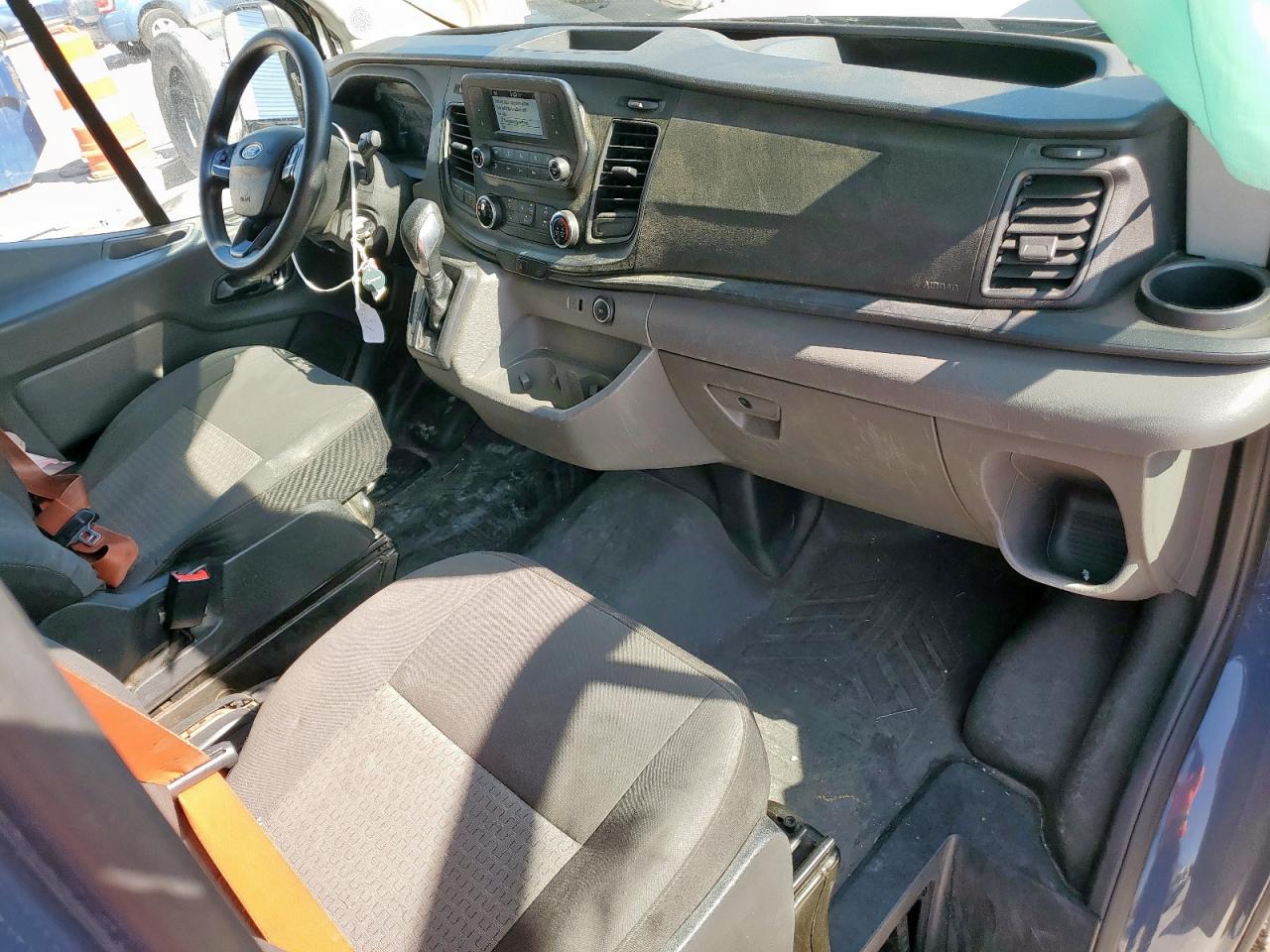 2020 Ford Transit T-250 VIN: 1FTBR3X82LKB02081 Lot: 52159235