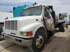 1999 International 4700 Flatbed Truck იყიდება Wichita-ში, KS - Rollover