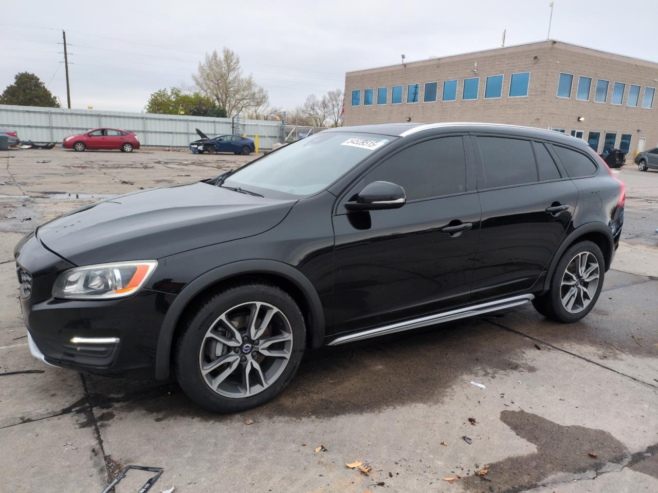 2017 Volvo V60 Cross Country Premier for Sale in Littleton, CO - Front End