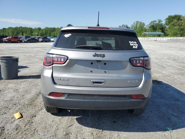  JEEP COMPASS 2020 Srebrny