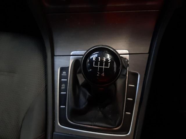 2013 VOLKSWAGEN GOLF SE BL