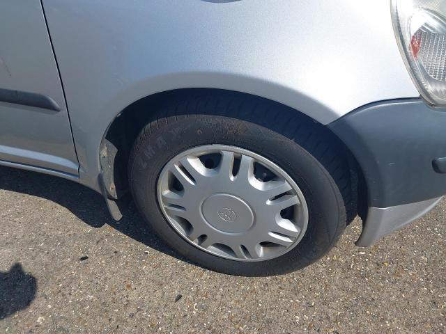 2001 TOYOTA YARIS GS