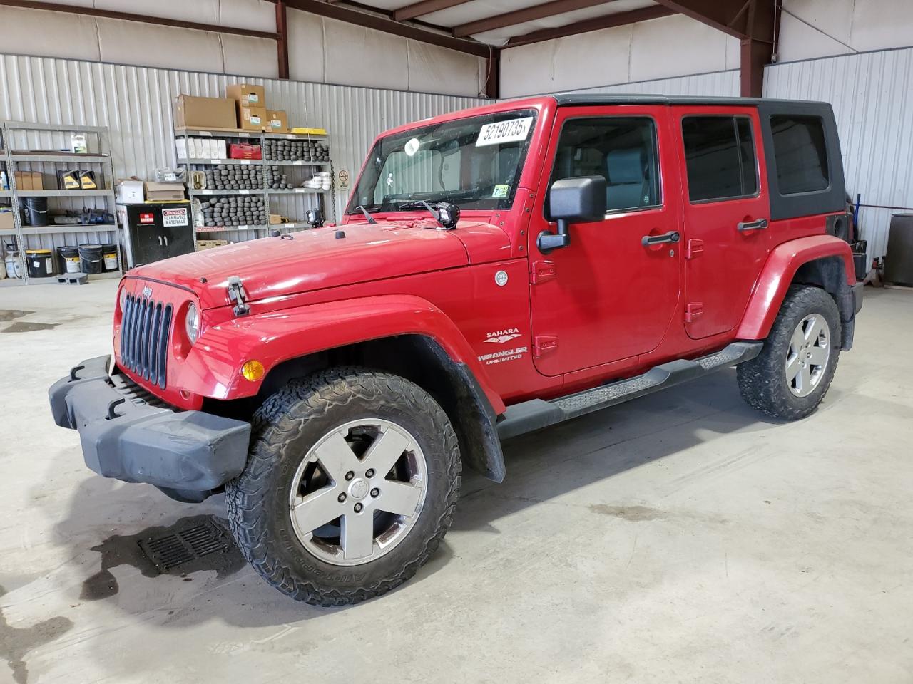 2010 Jeep Wrangler Unlimited Sahara for Sale in Chambersburg, PA - Front End