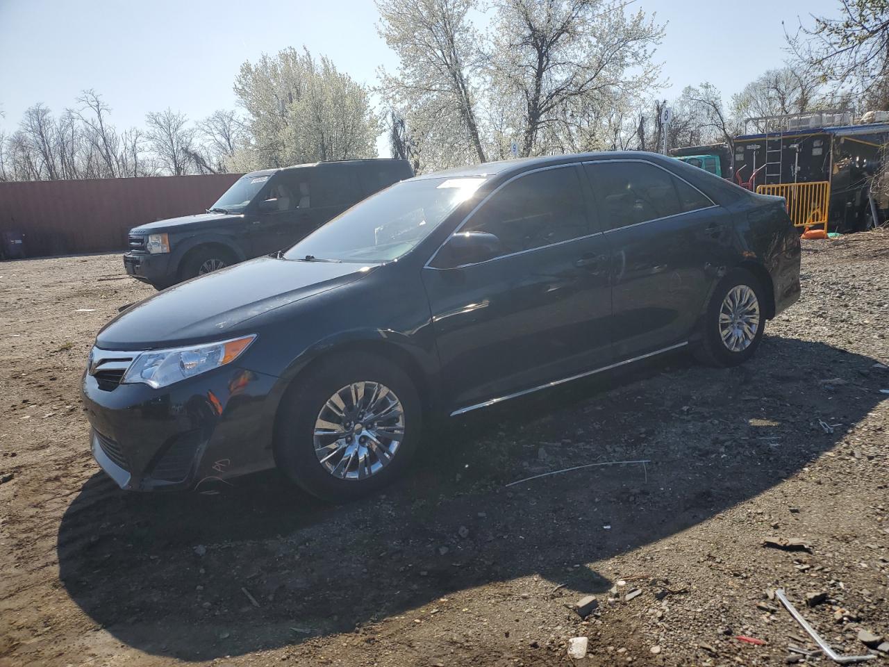 2014 Toyota Camry L for Sale in Baltimore, MD - Rear End