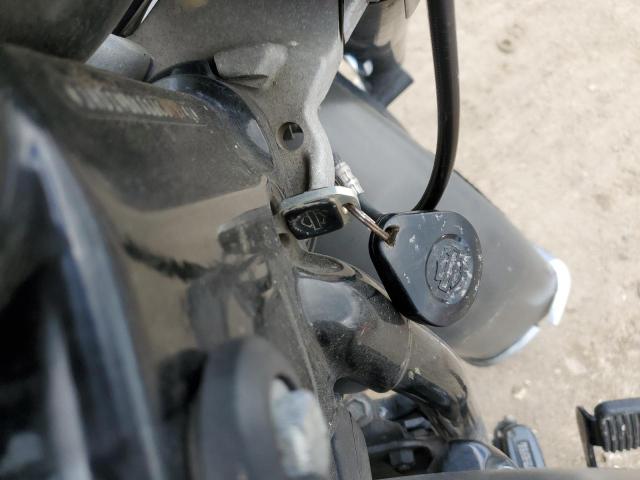 2018 HARLEY-DAVIDSON FLHCS HERITAGE CLASSIC 114