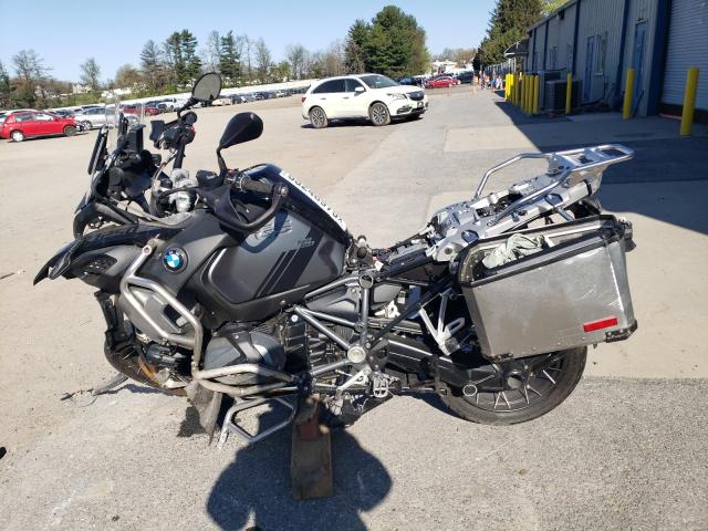  BMW R-SERIES 2022 Черный