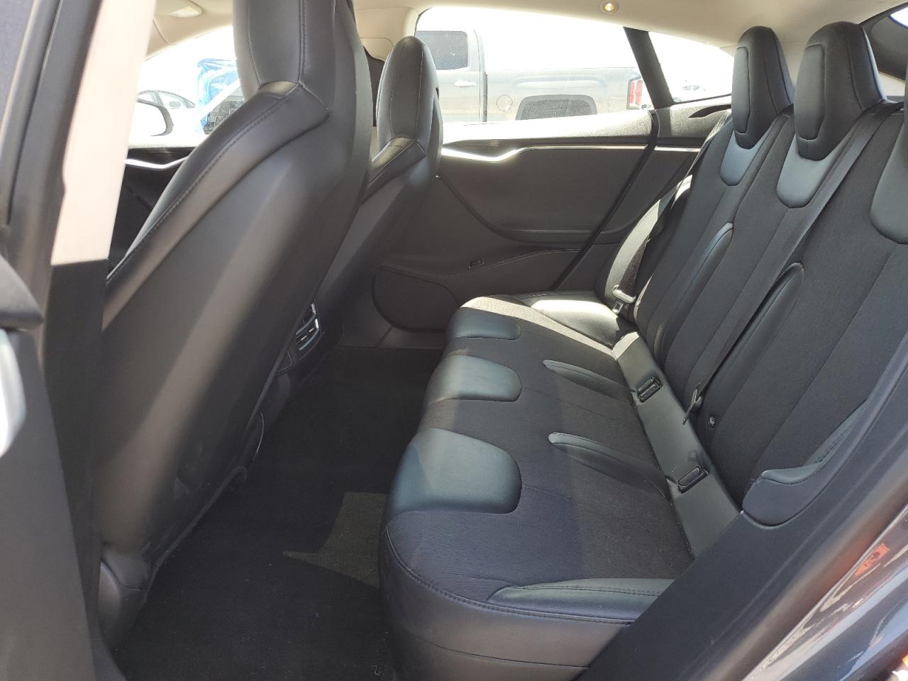 2015 Tesla Model S 85D VIN: 5YJSA1H20FFP74387 Lot: 54228325