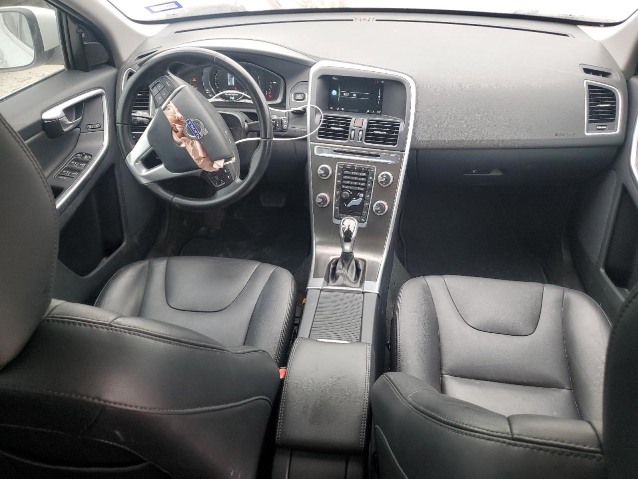 2015 Volvo Xc60 T5 Premier VIN: YV440MDK7F2762062 Lot: 54971065