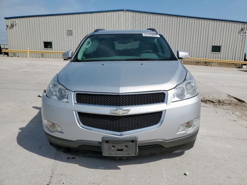  CHEVROLET TRAVERSE 2012 Srebrny