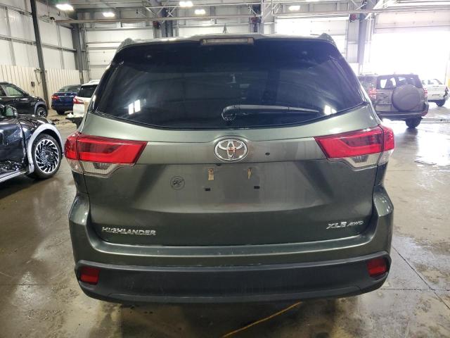  TOYOTA HIGHLANDER 2019 Зелений
