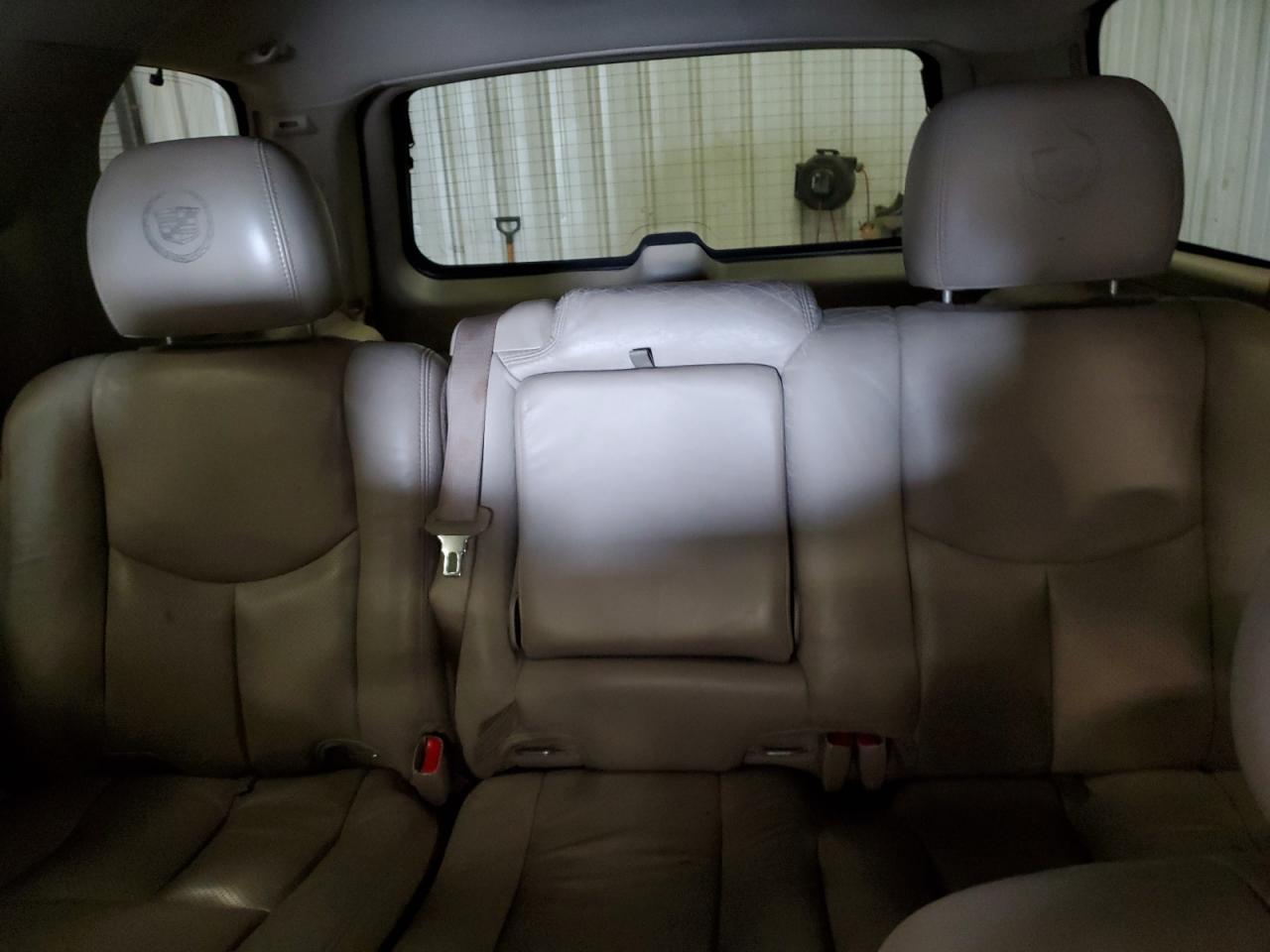 2005 Cadillac Escalade Luxury VIN: 1GYEK63N95R118054 Lot: 51094725