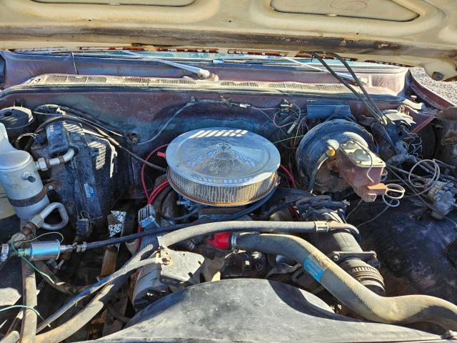 1977 CHEVROLET SUBURBAN