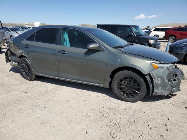  TOYOTA CAMRY 2012 Зеленый