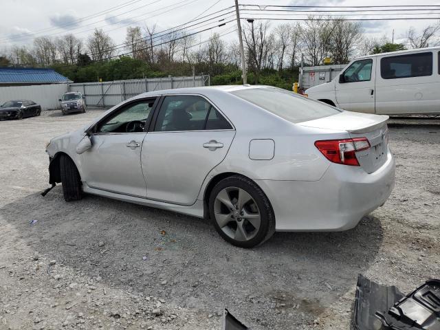  TOYOTA CAMRY 2014 Srebrny
