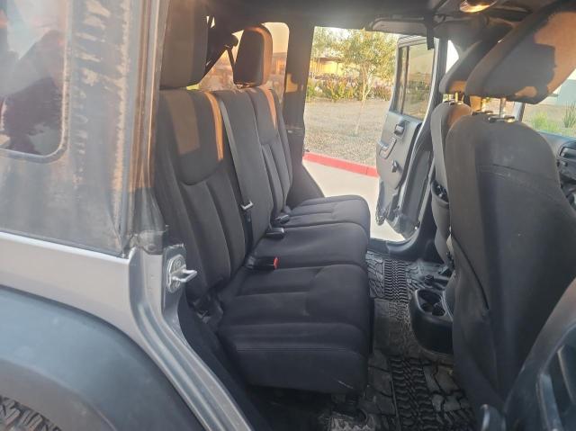 Паркетники JEEP WRANGLER 2015 Сріблястий