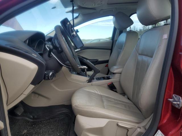  FORD FOCUS 2013 Czerwony