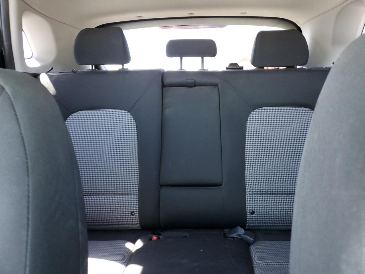 2019 Hyundai Kona Se VIN: KM8K12AA7KU381149 Lot: 54926535