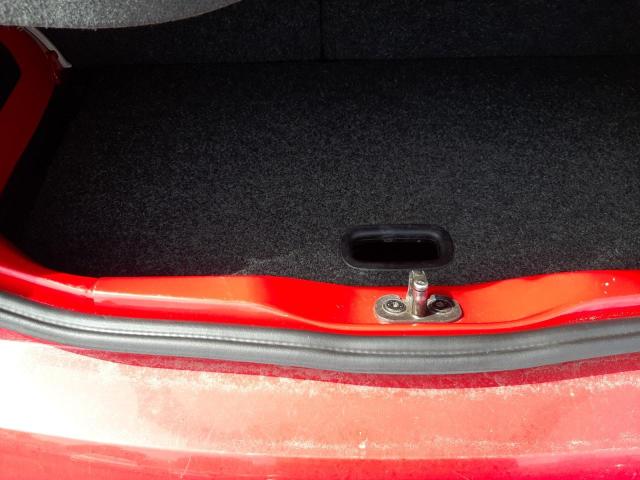 2012 VOLKSWAGEN HIGH UP