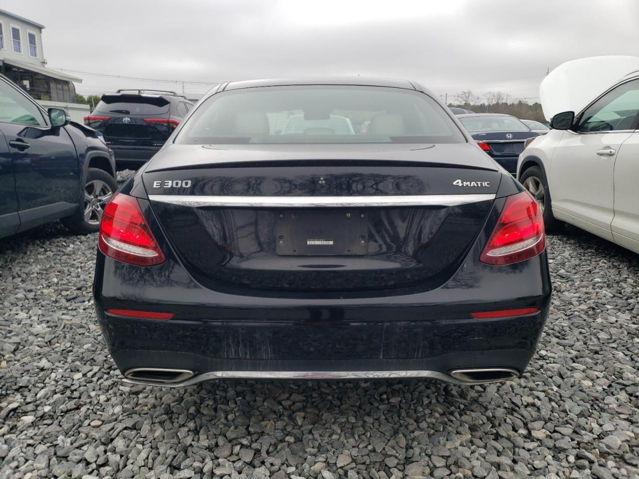 2019 Mercedes-Benz E 300 4Matic VIN: WDDZF4KB2KA588255 Lot: 52528875