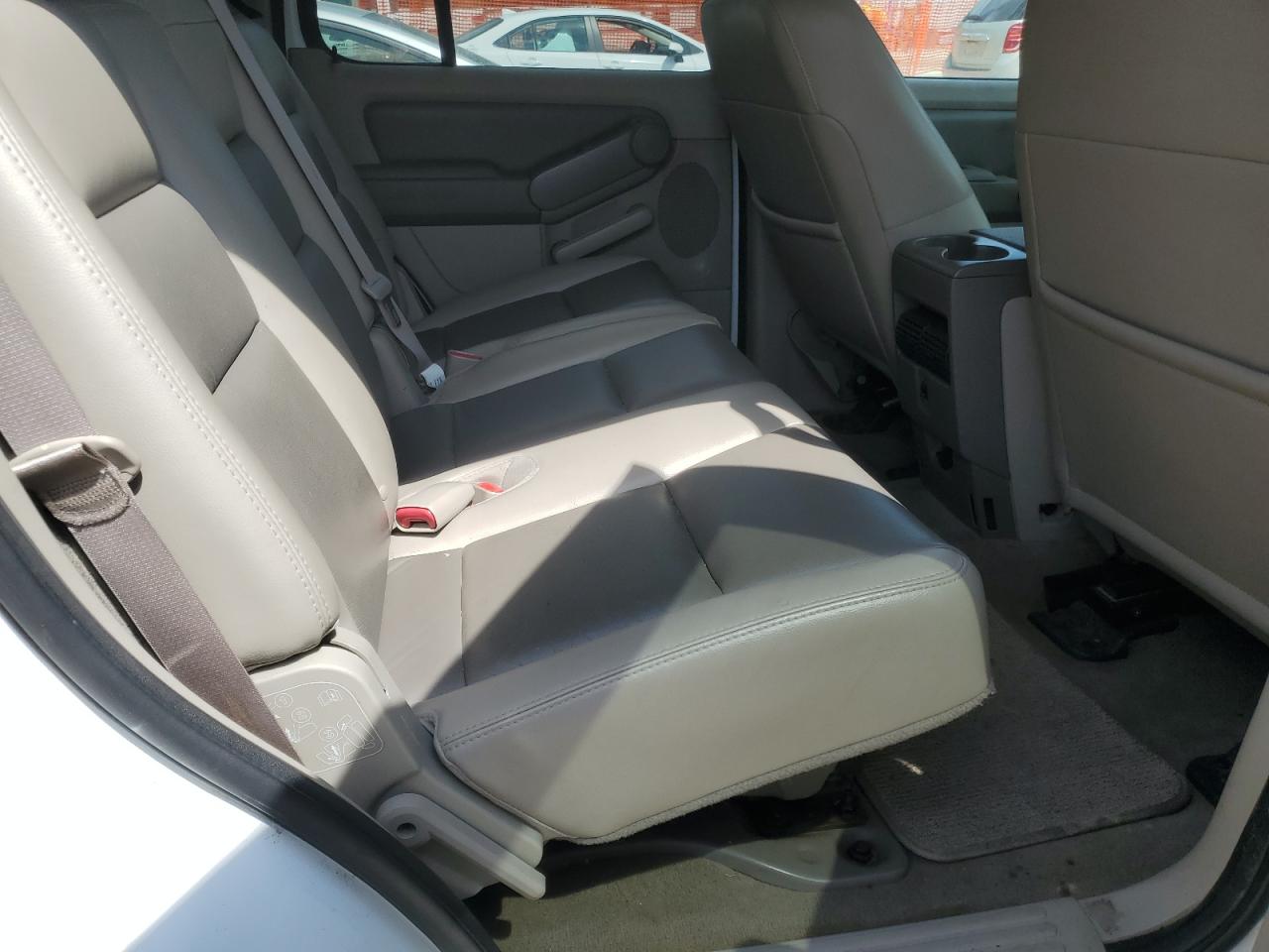 2007 Ford Explorer Xlt VIN: 1FMEU63E07UA82430 Lot: 54301185