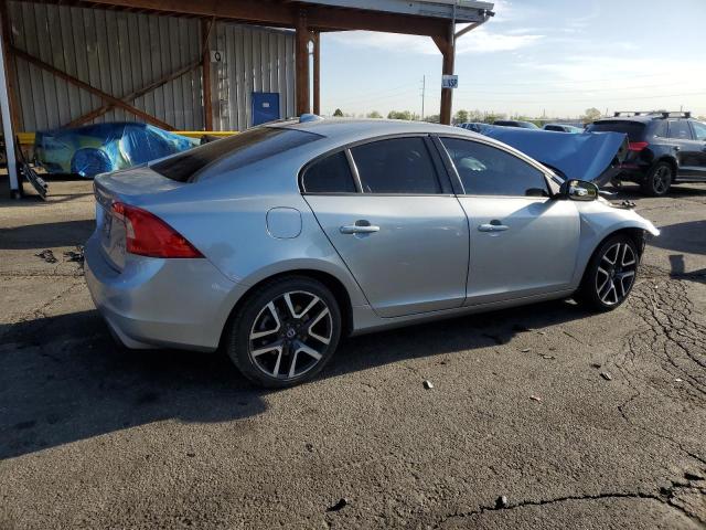  VOLVO S60 2017 Srebrny