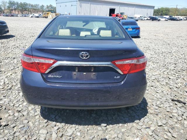  TOYOTA CAMRY 2017 Granatowy
