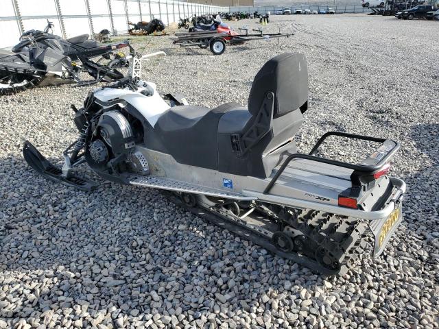 2020 SKIDOO EXPEDITION