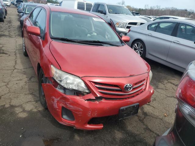  TOYOTA COROLLA 2013 Czerwony