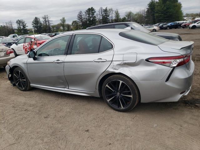  TOYOTA CAMRY 2019 Srebrny