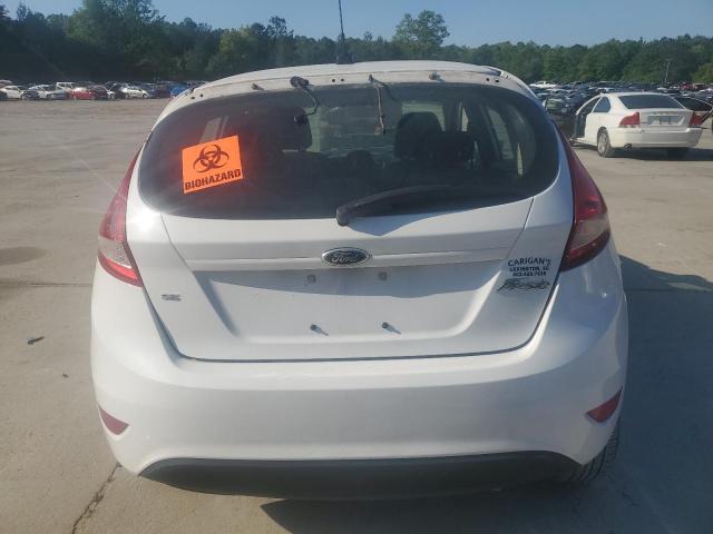 Хетчбеки FORD FIESTA 2013 Білий