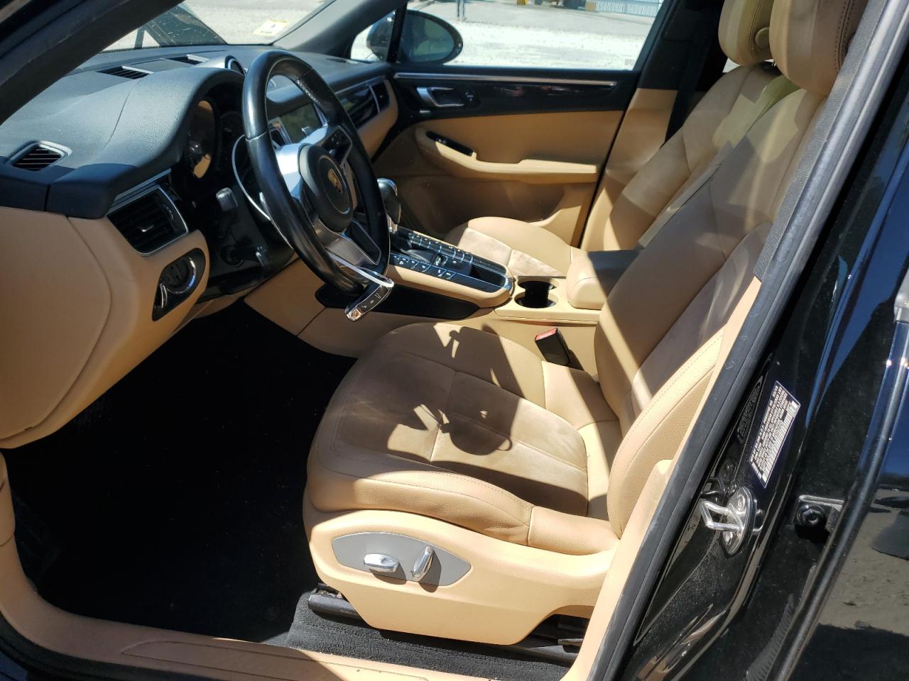 2018 Porsche Macan VIN: WP1AA2A58JLB09229 Lot: 54876065